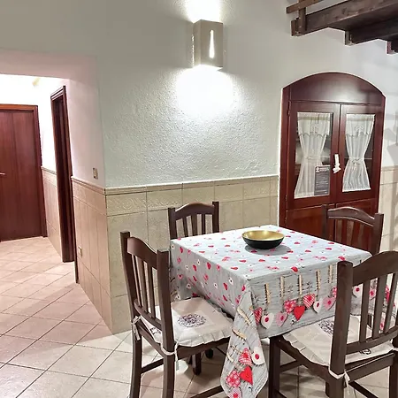 Holiday home Scorcio Di Mare *